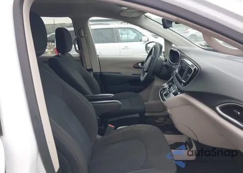 2023 Chrysler Voyager Lx из США, поврежденный, VIN 2C4RC1CG2PR617123